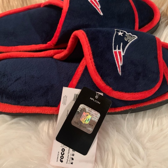 PATRIOTS MALE NAVY SLIPPERS. - Picture 4 of 7